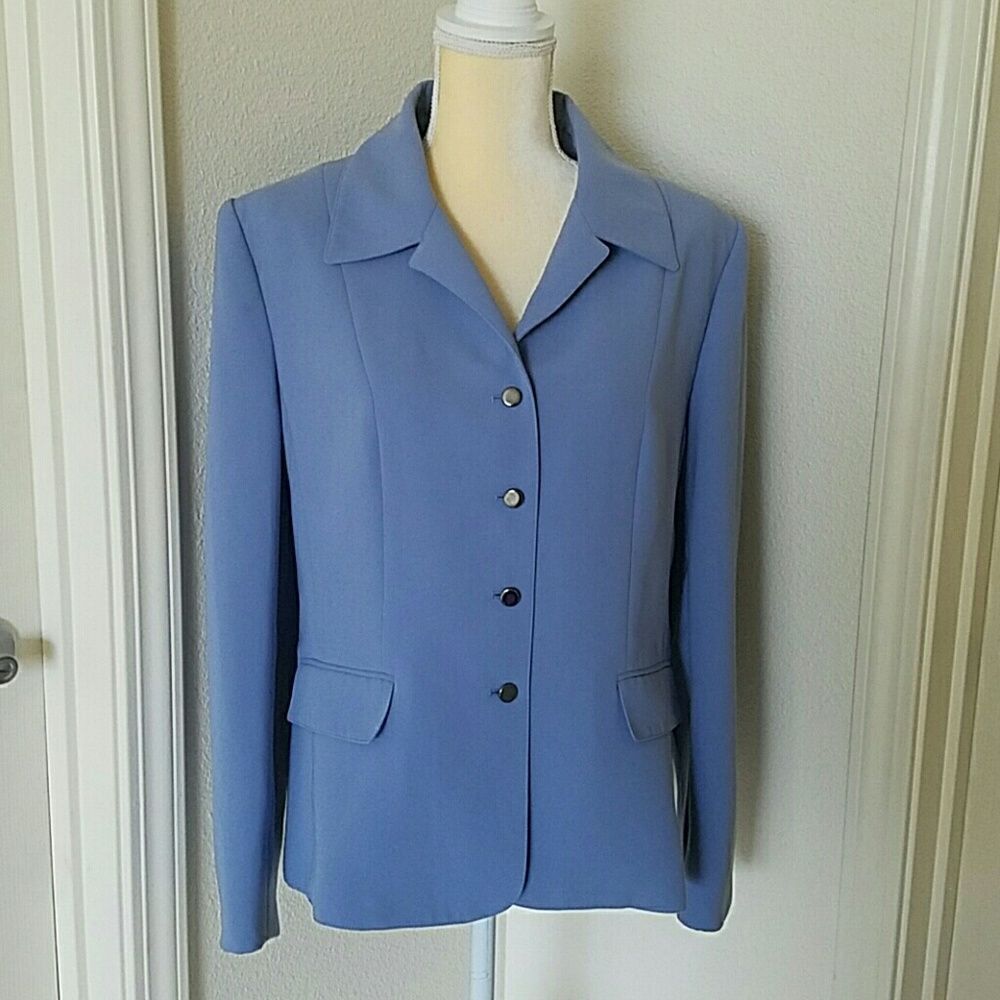Le Suit Blazer azul celeste.
